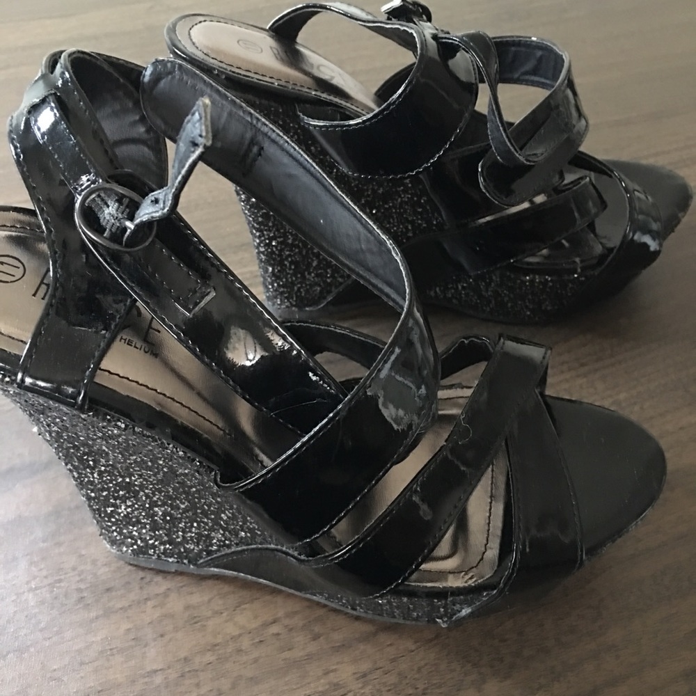 BLACK AND SILVER PLATFORM WEDGES